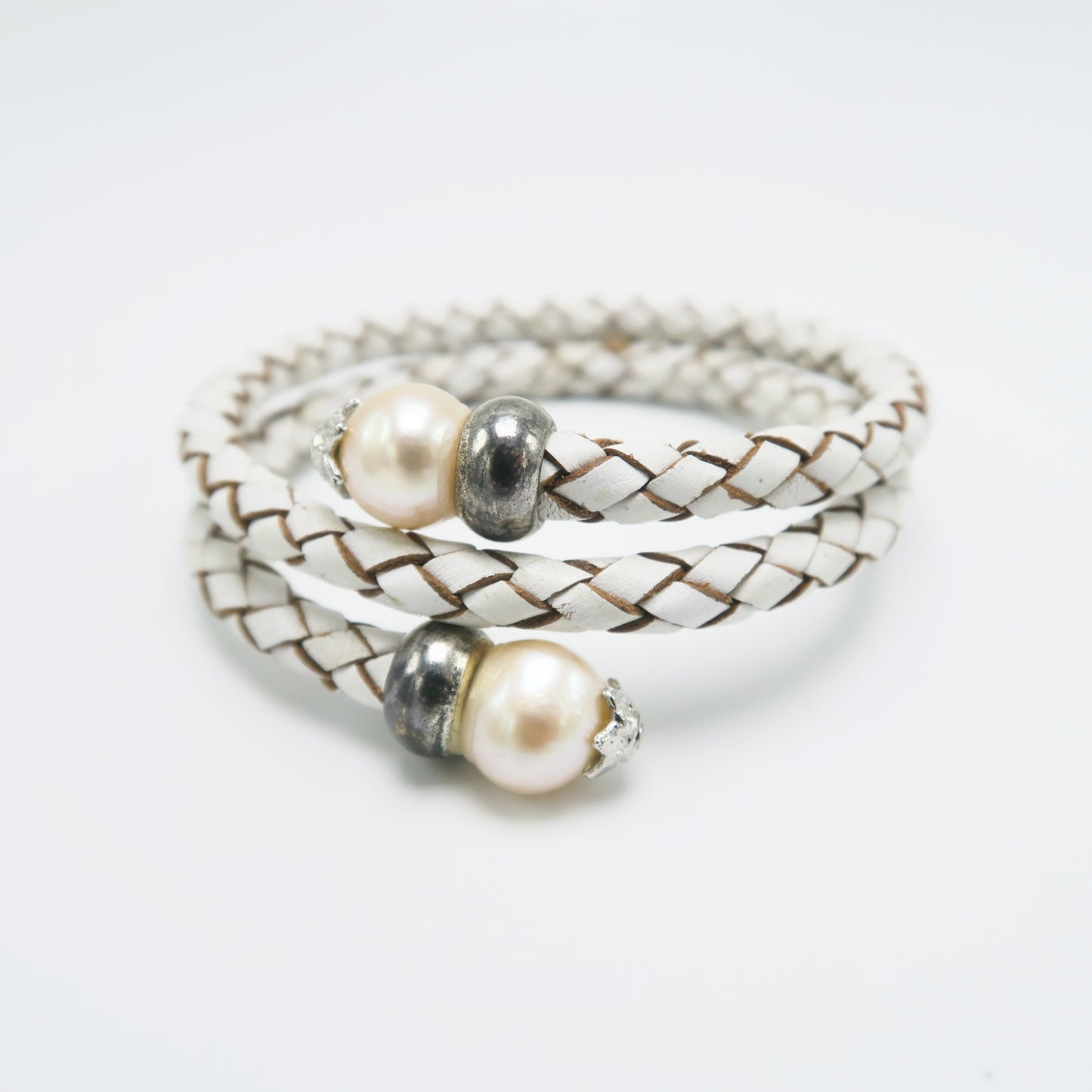 SCTB Faux Pearl Twist Bracelet - Sachy's Closet